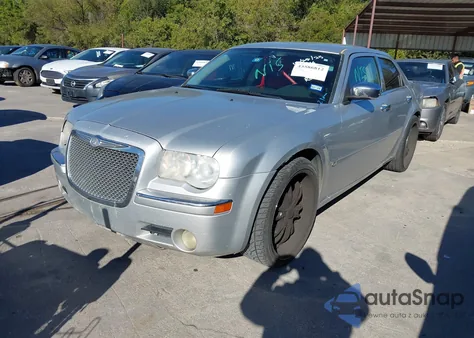 2006 Chrysler 300C z USA, uszkodzony, nr VIN 2C3KA63HX6H121945